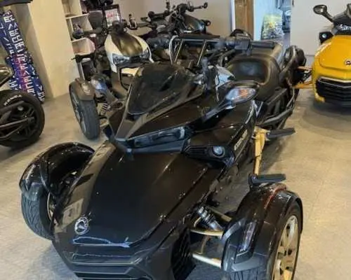 Okinawa scenic tropical motorcycle tour