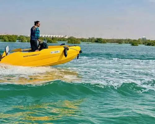 Abu Dhabi: Self-Drive Boat Rental (No License Required)｜United Arab Emirates