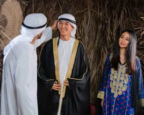 อาบูดาบี: ประสบการณ์บ้านสไตล์เอมิเรตส์พร้อมอาหารพื้นเมือง | สหรัฐอาหรับเอมิเรตส์
