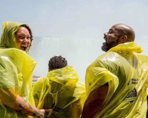 Niagara Falls: Feel the Mist with Journey & Boat Cruise｜Canada