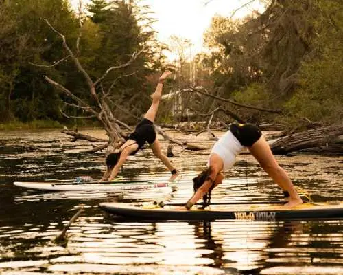Paddleboard Yoga Class on Toronto Islands｜Canada