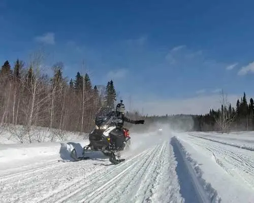Snowmobiling Upper Laurentians 2hrs near Mont-Tremblant｜Canada