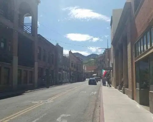 From Phoenix: Tombstone and Bisbee Day Tour｜United States