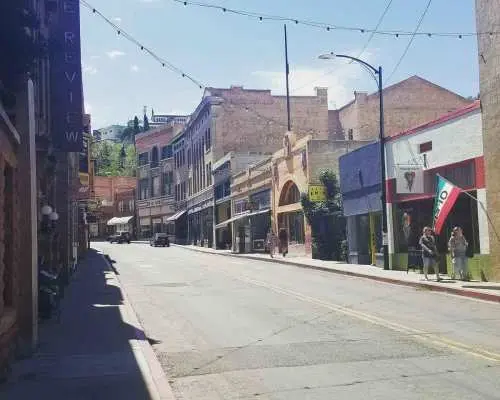 From Phoenix: Tombstone and Bisbee Day Tour｜United States