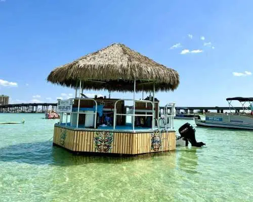 Bãi biển Panama City: Tour du thuyền ngắm hoàng hôn kiểu Tiki 90 phút | Hoa Kỳ