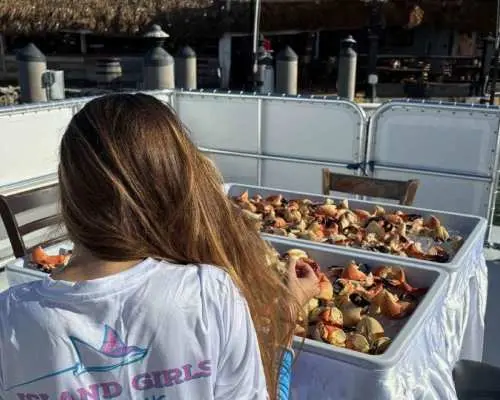 Marathon, Florida Keys: Sunset Cruise with Local Seafood｜United States