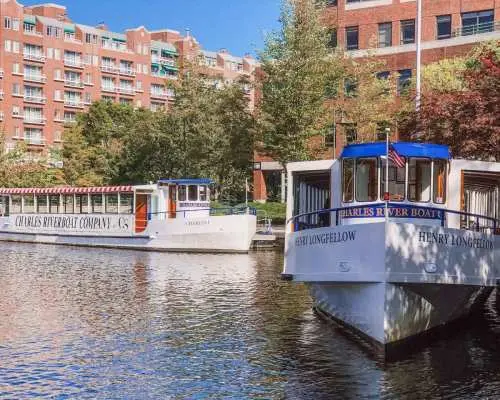Boston: Charles River Sunset and Cocktail Cruise｜United States