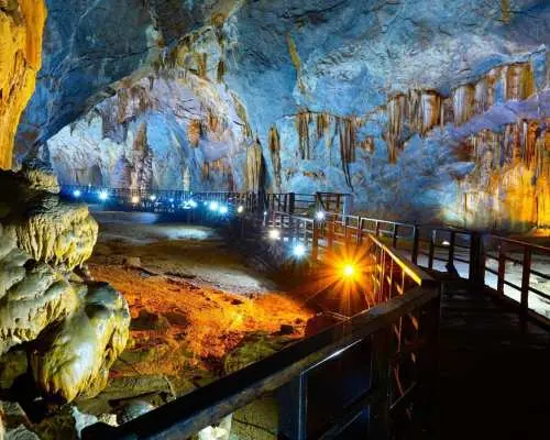 Phong Nha: Tour tham quan hang Thiên Đường và hang Tối kết hợp trượt zipline