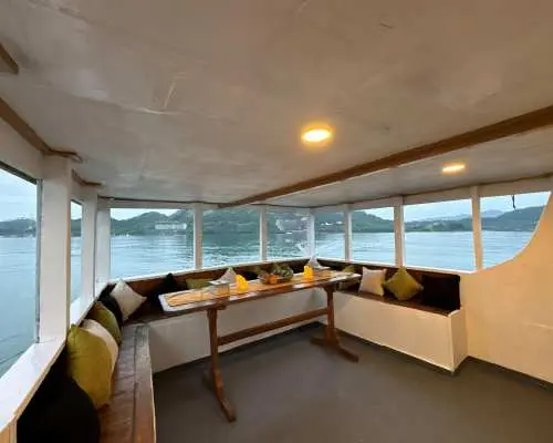 Labuan Bajo: 2-Day Liveaboard Komodo Sailing Tour