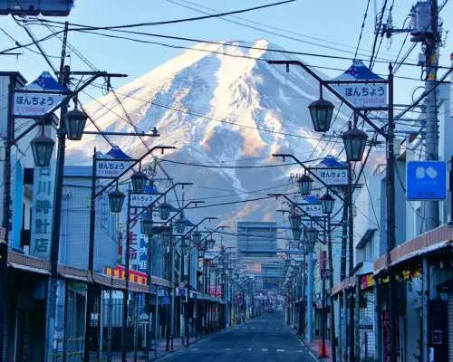 【1人成團】絕景巡遊 富士山絕景｜新倉山淺間公園＋本町通商店街＋河口湖＋大石公園＋西湖合掌村｜日文名字書寫體驗及精美紀念禮品