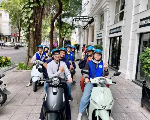Hanoi E-Scooter Highlight City Tour: Street Food Adventure & Hidden City Ride by Electric Motorbike