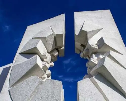 Belgrade: One-day tour of the Drina River cabins, Tara Park, and the bullet hole monument.