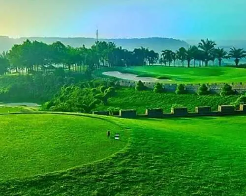 隆城 | 高爾夫之旅，隆城高爾夫球場及全天行程（含午餐）| 從胡志明市出發
