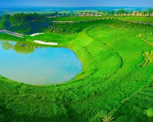 隆城 | 高爾夫之旅，隆城高爾夫球場及全天行程（含午餐）| 從胡志明市出發