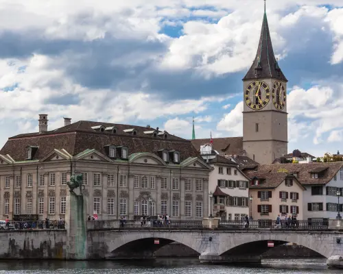 Discover Zurich: City Highlights & Old Town Walking Tour