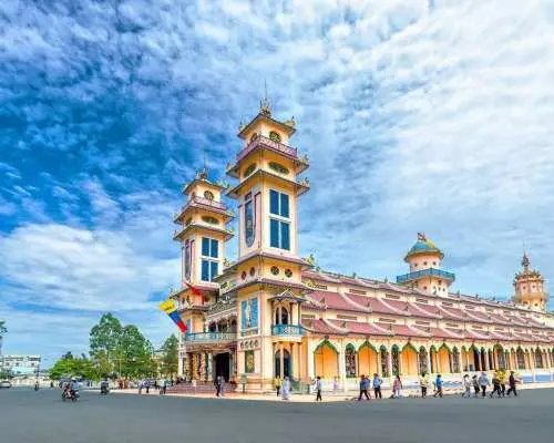 西宁 | 高台教寺庙 - 黑圣母山圣地缆车一日游 | 从胡志明市出发