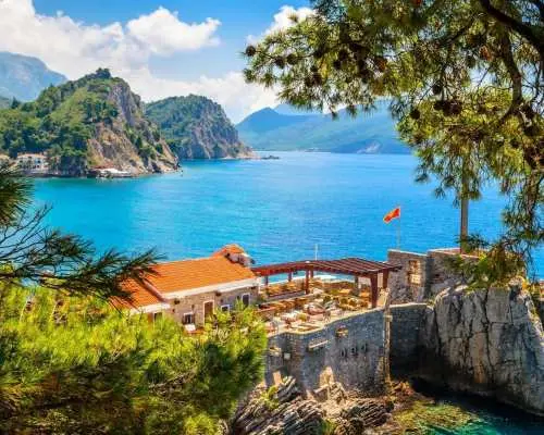 Round trip from Budva/Kotor/Podgorica: One-day tour of St. Stephen's Island + Petrovacs + Bar Old Town + Budva Old Town