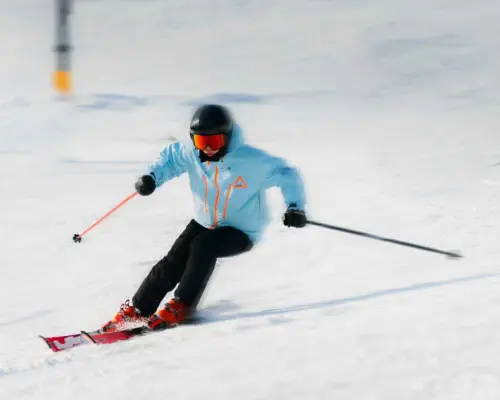 Hokkaido Sapporo Asarigawa Onsen Ski Resort Day Trip | Small group ski lessons + pick-up and drop-off service • Includes full equipment and lift ticket • Complimentary photography service