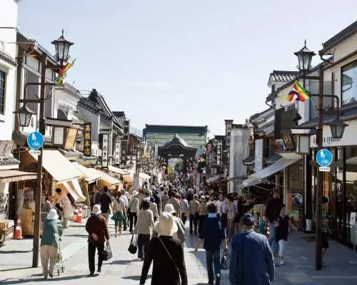 A day trip bus tour to Nagano, giving you the feeling of visiting sacred sites [departing from and returning to Nagano Station]