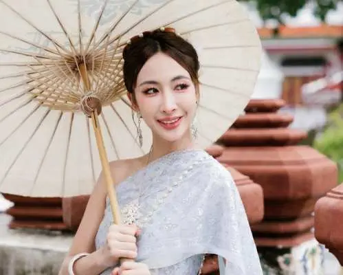 Bangkok & Blush: Thai Costume  Rental | Thailand
