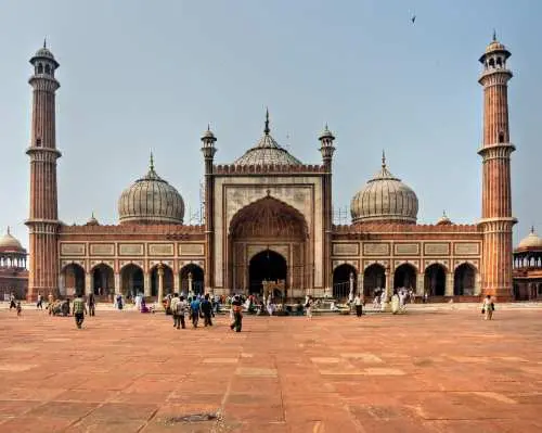 5-Day Golden Heritage Triangle Tour with Agra, Orchha and Khajuraho
