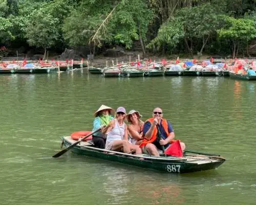 Làng hương Quảng Phú Cầu & Ninh Bình từ Hà Nội - Tour riêng trong ngày