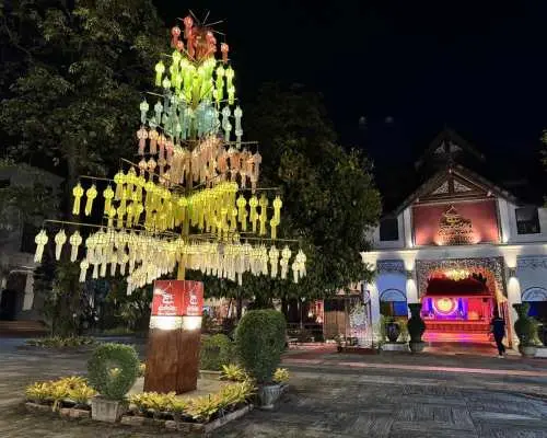 Chiang Mai, Thailand | Khum Khantoke Royal Dining Cultural Performance & Dinner | Northern Thai Cuisine | The King's "Royal Banquet" | An Immersive Experience of Lanna Dynasty Culture and Respectful Hospitality | Taiwanese Style | Traditional Classic Feast + Dance Performance