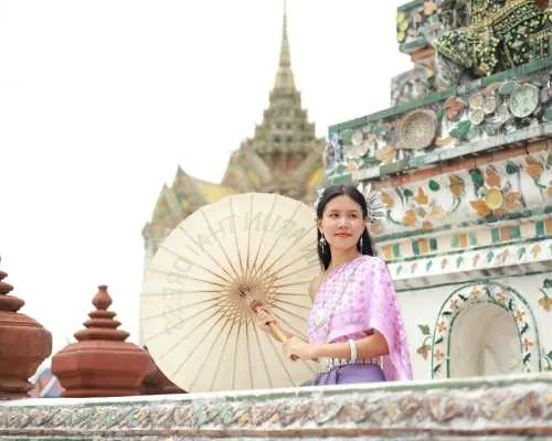 Wat Arun Traditional Thai Costume | Bangkok
