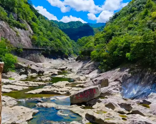 4-Day Chartered Private charter car of Hefei Tiantangzhai, Baima Grand Canyon, and Yanzihe Grand Canyon