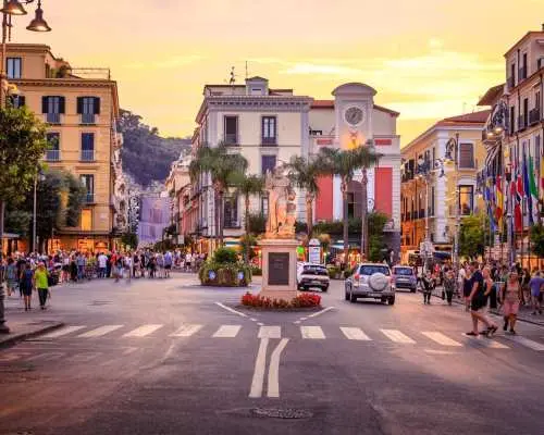 The Golden Triangle: Private Tour to Sorrento, Positano & Amalfi