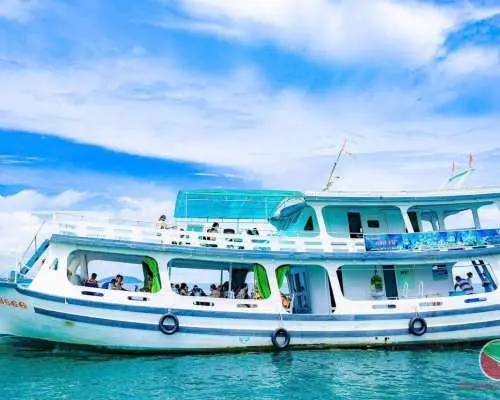 [Phu Quoc] Fishing on the boat, swimming, lunch on board & visit Sunset Town