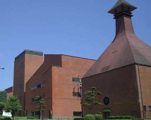 【Sendai Departure】NIKKA Whiskey & Defining Nyora Saiga Temple & Akibo Falls Day Trip | Minimum 2 people required, Private transfer, Multilingual service (Miyagi Prefecture)