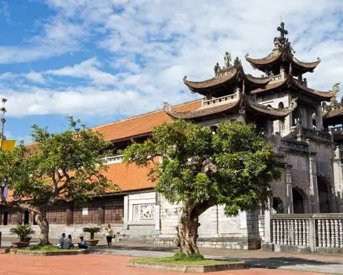Sapa to Ninh Binh by Private Car Transfer