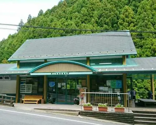 奈良の天川村、御手洗渓谷、面不動洞を巡る日帰りツアー｜大阪発｜ホテル送迎サービスあり