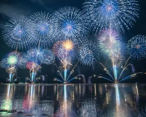 松江水郷祭湖上花火大会・とっとり花回廊 2日間観光ツアー