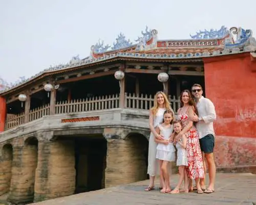 1-Hour Hoi An Ancient Town Photo Shoot & Video Reel Experience