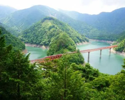 Tour ngắm lá mùa thu 2 ngày | Hẻm núi Korankei, hoa anh đào Obara Shikizakura, chùa Ryotanji và điểm ngắm lá mùa thu nổi tiếng "Ga hồ Oku-Oi" (2 ngày, khởi hành từ Tokyo)