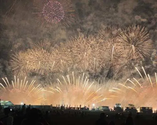 【9月26日限定】大洗海上花火大会（海上烟花20000发）｜专车往返直达｜含海滨公园门票