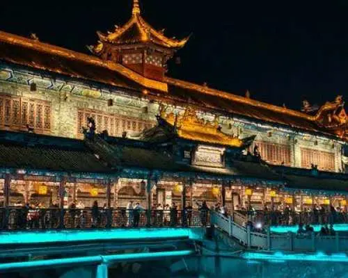 暢玩三江谷夢幻漂流+夜賞都江堰藍眼淚一日遊