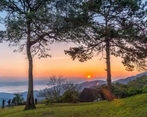 Private Transfer from Sukhothai to/from Chiang Mai | Thailand