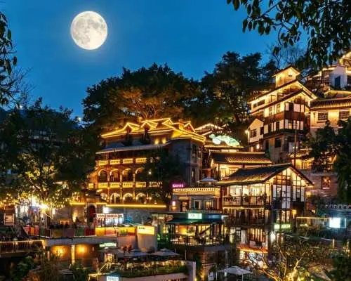 重庆两江四岸沉浸式夜游：两江游船+下浩里+车游夜景+上门接送