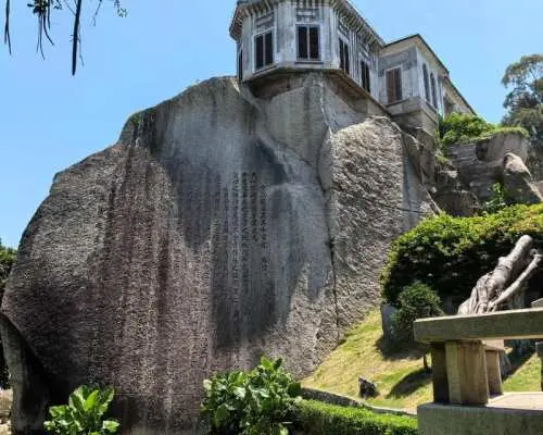 厦门鼓浪屿 ｜万国建筑博物馆 ｜ 最美转角 ｜ 龙头路步行街 ｜中西合璧-海天堂构 ｜大德记沙滩 ｜鼓浪屿第一别墅- 黄家花园｜1日游（9人小团）