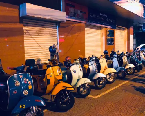 Ho Chi Minh: Saigon's Nightlife, Food Tastings and Local Craft Beer by Vespa | Vietnam