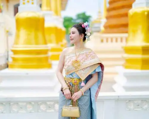 Sanae Thai Closet：普吉島老城區的泰國傳統服飾租借|泰國