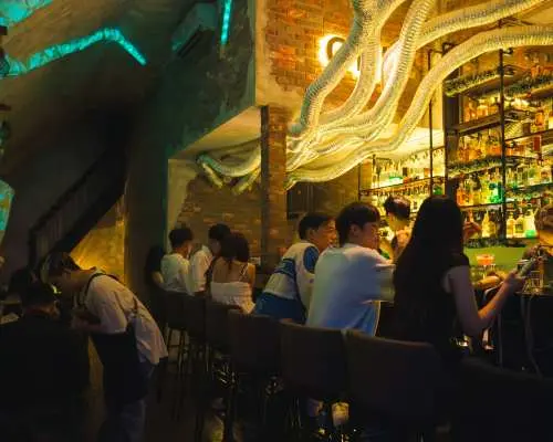峴港 | 夜間健行之旅，造訪隱藏景點，當地導遊全程陪同