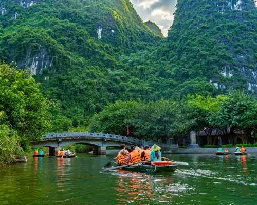 Ninh Binh & Ha Long Bay 2D1N Tour | Hoa Lu, Trang An, Mua Cave & Luxury 5-Star Cruise | Departure From Hanoi