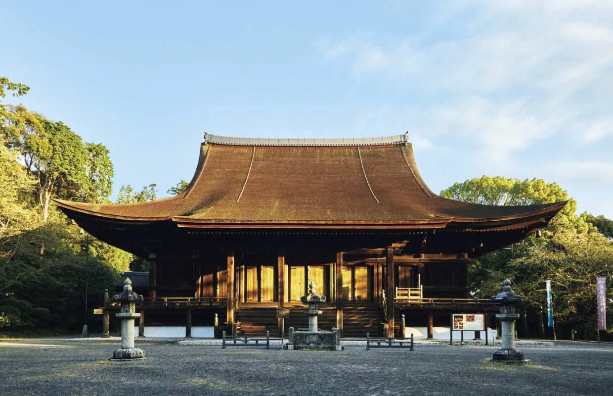 滋賀観光タクシー｜西国札所巡りツアー　源氏物語・石山寺＋近江八景・三井寺 ｜2.5時間・大津市内発
