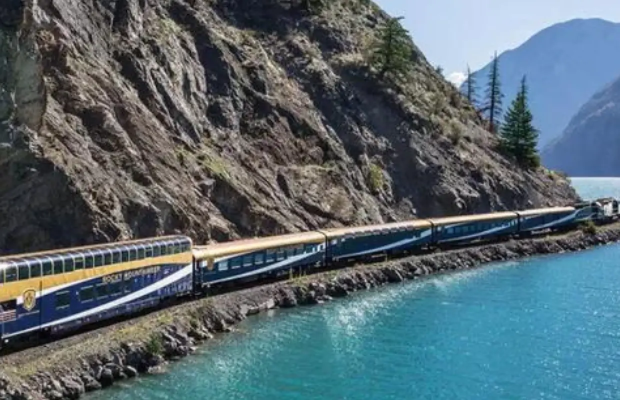 【夏季限定】加拿大洛磯山脈五日遊｜班夫＆登山者號火車＆露易絲湖城堡酒店｜溫哥華出發