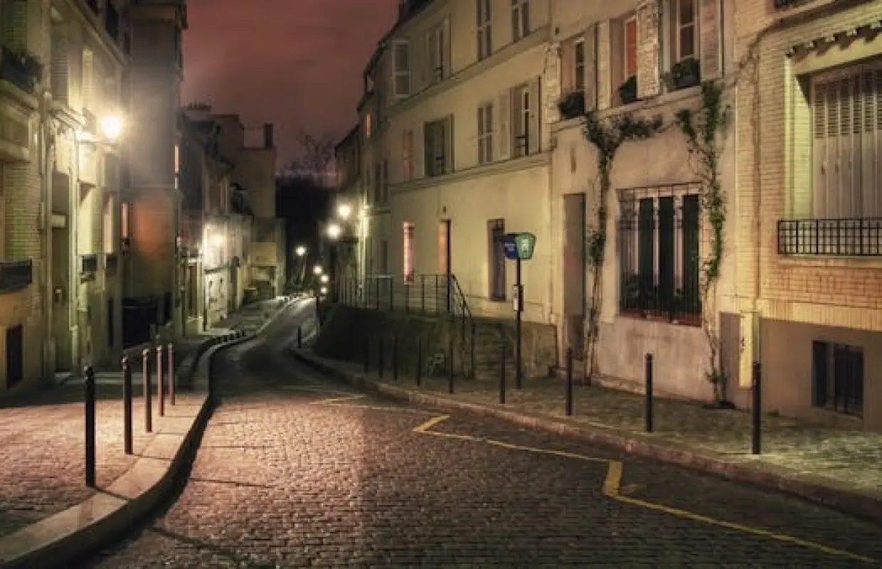 Ghosts of Paris: Mona Lisa Murder exploration game and self-guided tour
