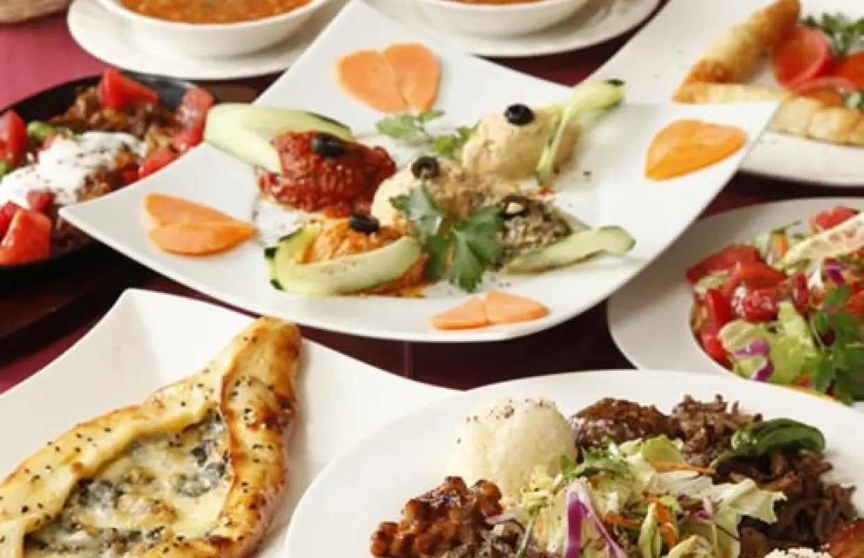 Ginza, Tokyo | Dining Bar SARAY（SARAY 銀座店）| Seat Reservation Only